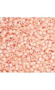 Miyuki Delica Perlen 11/0 - Matted opaque light salmon ab DB-1523